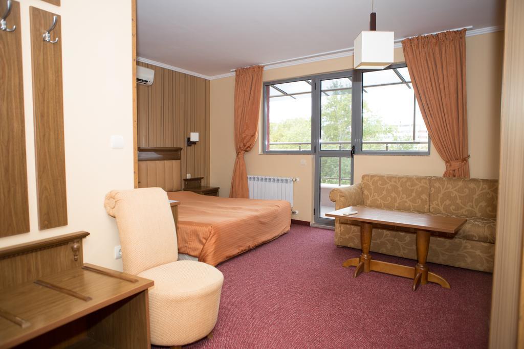 Hotel Bordo Plovdiv Luaran gambar
